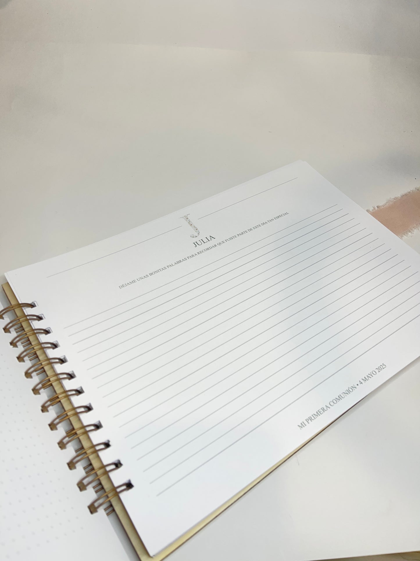 Álbum de Firmas Personalizado – Recuerdos Únicos para Eventos Especiales